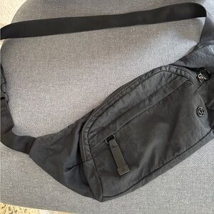 Black Lululemon Belt Bag